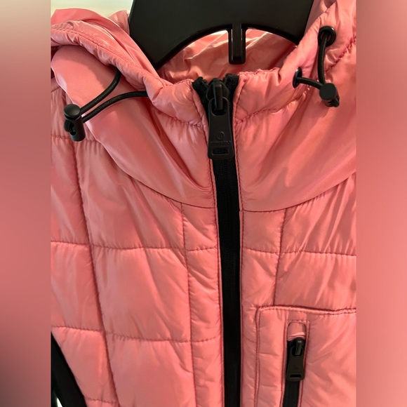 BNWOT Bernardo Pink and Black Colorblock EcoPlume Hooded Sport Jacket - Picture 11 of 11